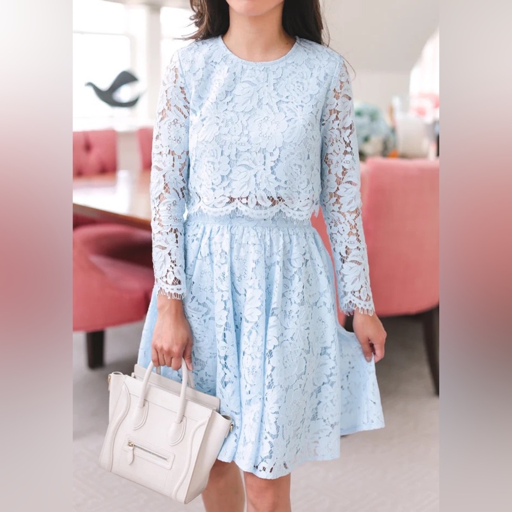 Elegant Chicwish Blue Lace Two-Piece Set XS